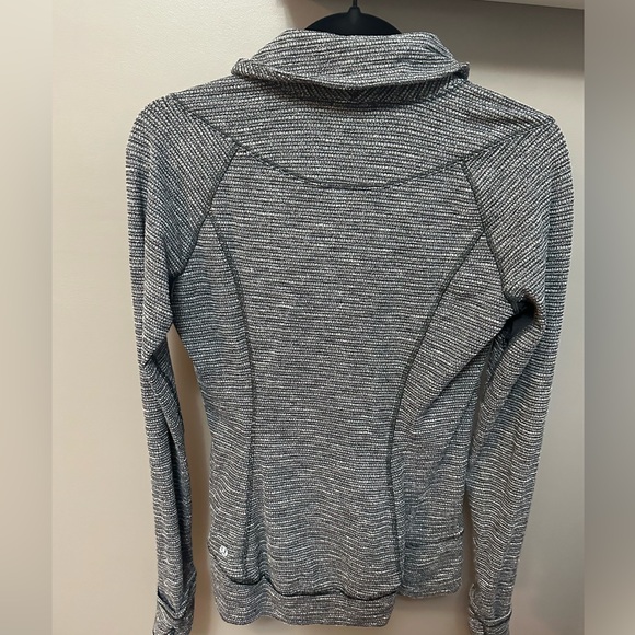 LULULEMON | Women’s Size 6 Think Fast Pullover in Coco Pique Black - Picture 13 of 14